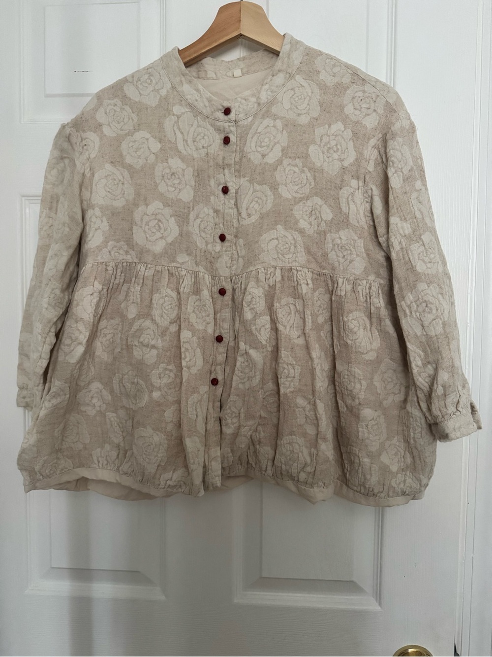 Neutral Floral Button-Front Linen Peplum Top with Red Buttons